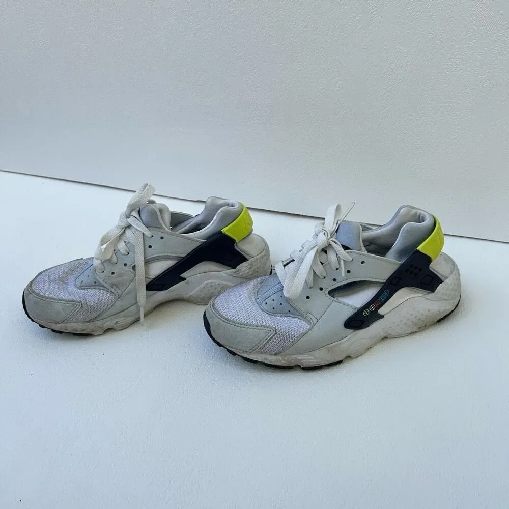 Nike kids shoes
